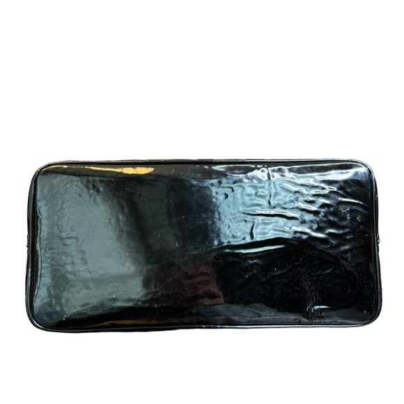 CHANEL Balck Quilted Patent Leather Tote - Picture 7 of 13